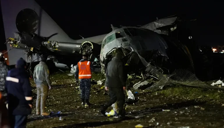 Bolivian Air Force Plane Crash Kills 20, Injures Over 30 Near La Paz