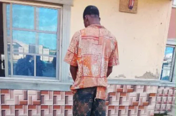 Abia Police Arrest Suspected Market Vandal, Recover Stolen Iron Doors