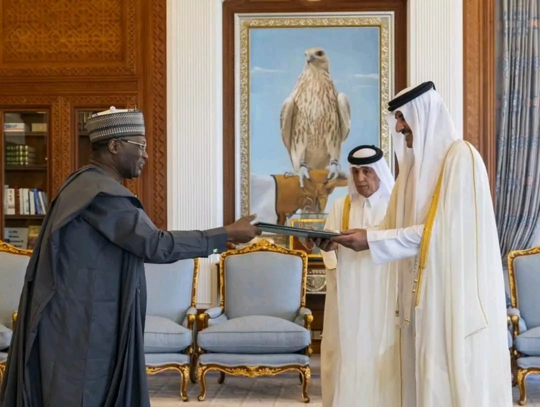 Nigeria’s Ambassador Mahmood Yakubu Presents Letters of Credence to Qatar’s Amir